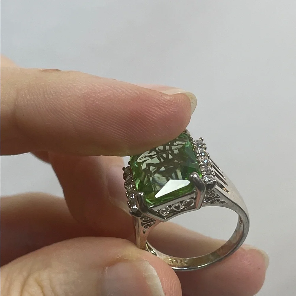 Sterling silver Large Green Gemstone Ring 925 zirconia diamonds